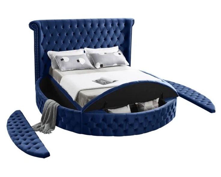 Royal Crescent Round Tufted Bed