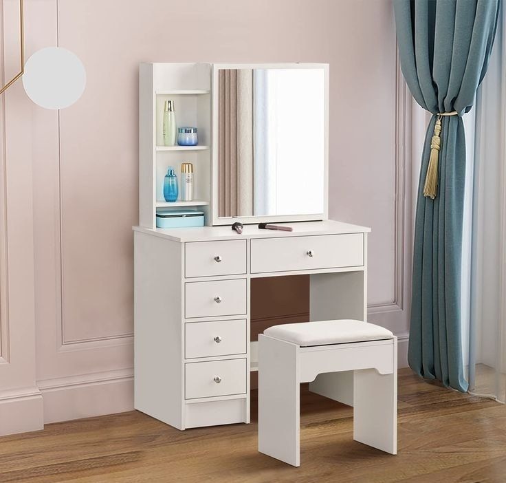 Compact-Slide Vanity